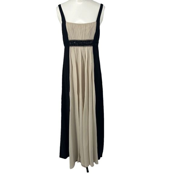BCBG MaxAzria modest Silk Chiffon Evening Gown Maxi Dress Black Cream Size 6 - Picture 1 of 14